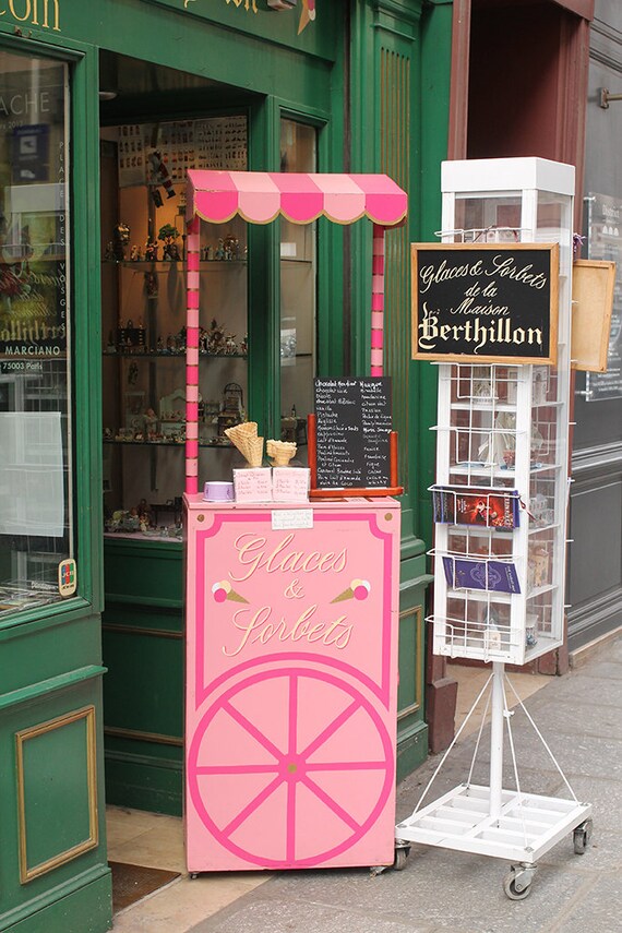 Look for the Berthillon sign