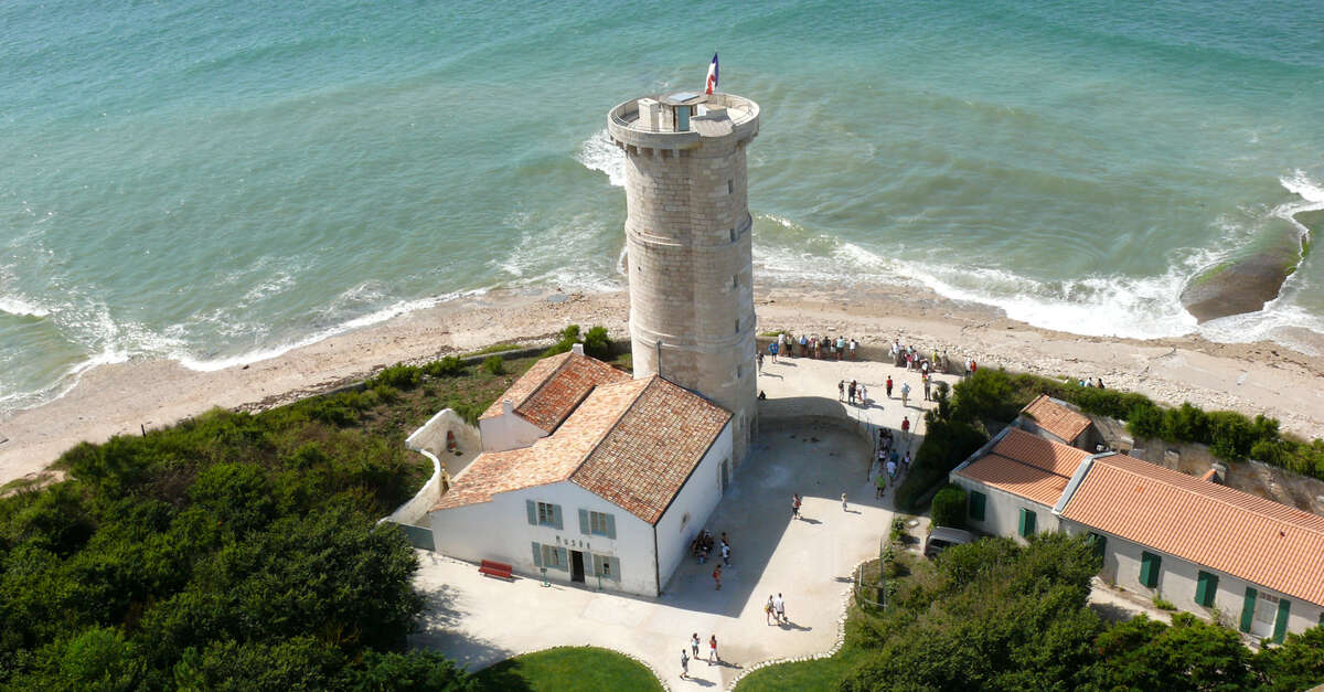 Museum and interpretive base