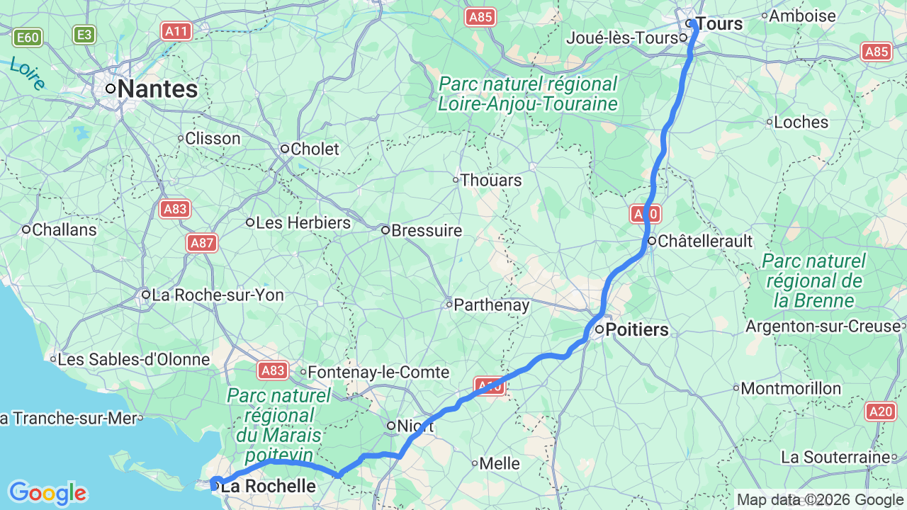 City Résidence — breakfast to La Rochelle — Vieux Port + old town
